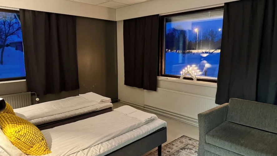 Standard Triple room with courtyard view