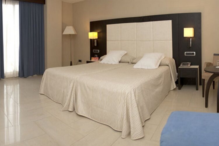 Hotel Marina D'Or Playa 4Over view