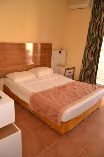 Huzuray Hotel