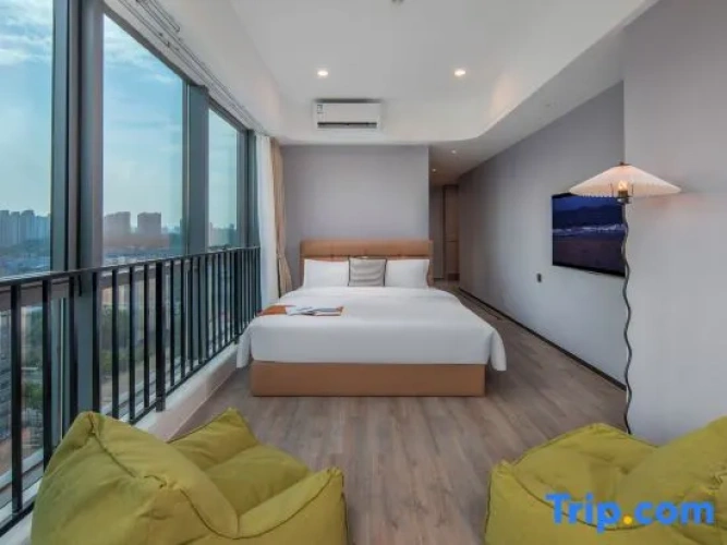 Standard Double room with lake view