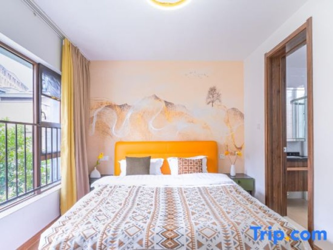4 Bedrooms Villa