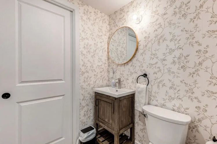 Elegant 1 Bedroom Suite