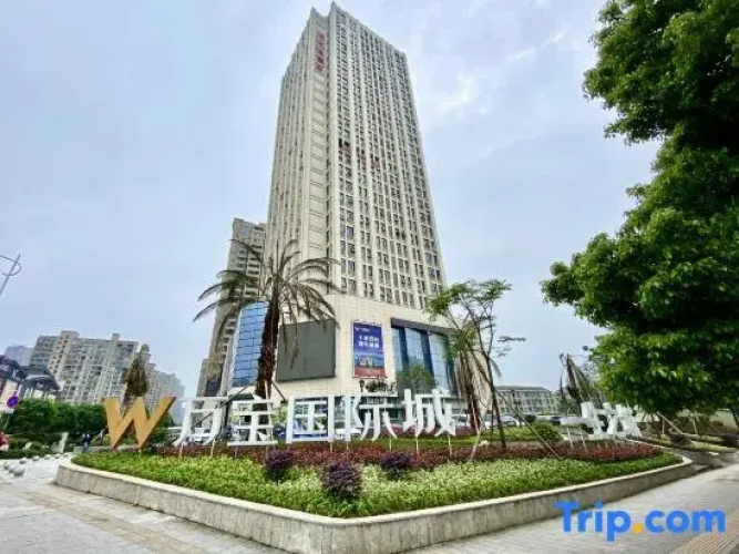 Liangchen Meijing Apartment