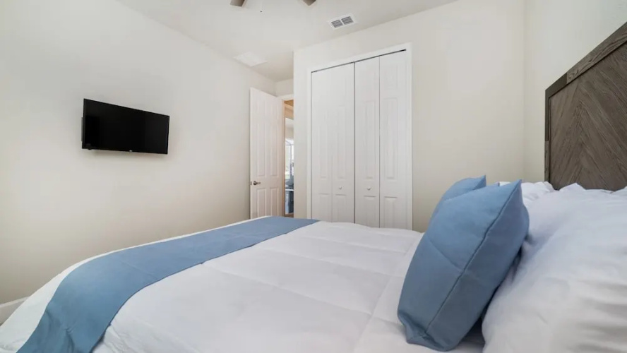 6008 oak Green Loop