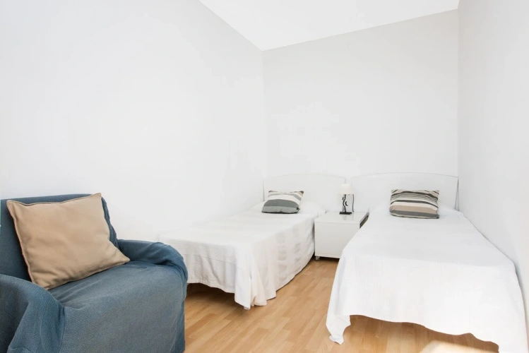 3 Bedrooms Apartment