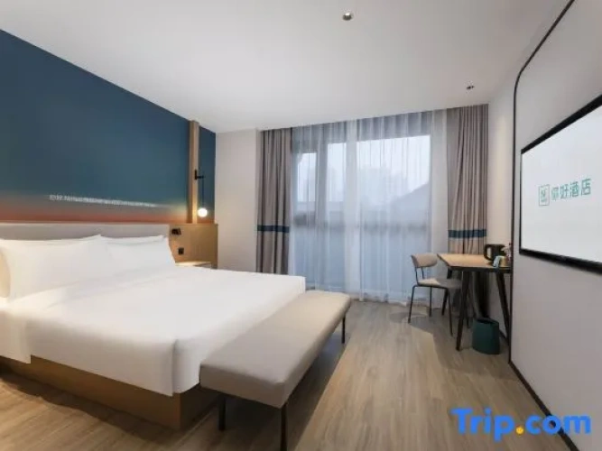 Standard Double room with view