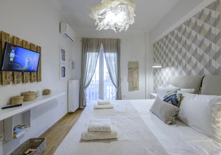 Acropolis homm Urban Oasis