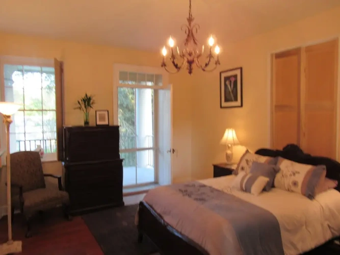 Classic Double room with courtyard view