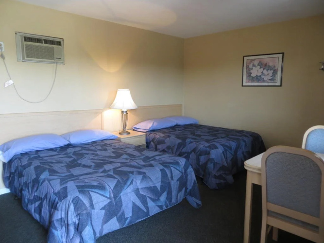 Riverview Motel