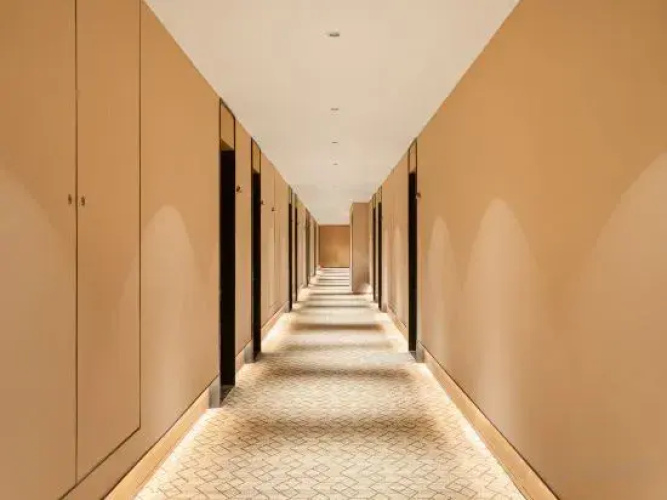 The Whisper Mountain Hotel