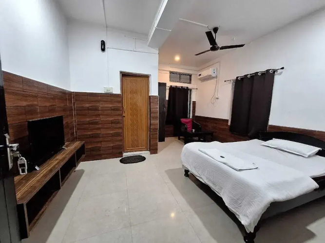 Hotel High East