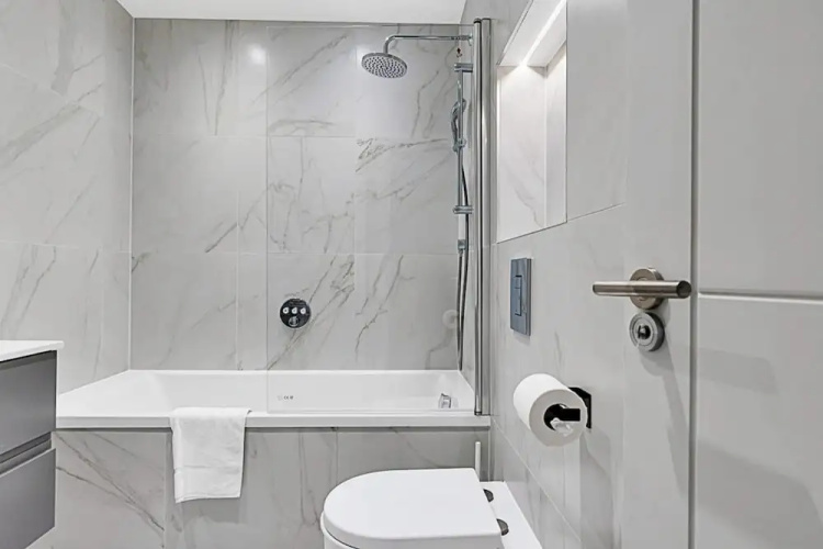 Chiswick Gem: 2 Bedroom Flat