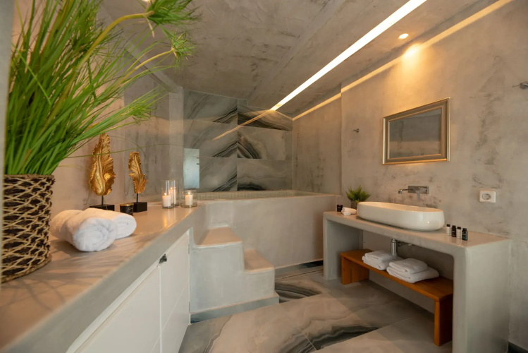 Daydream Luxury Suites