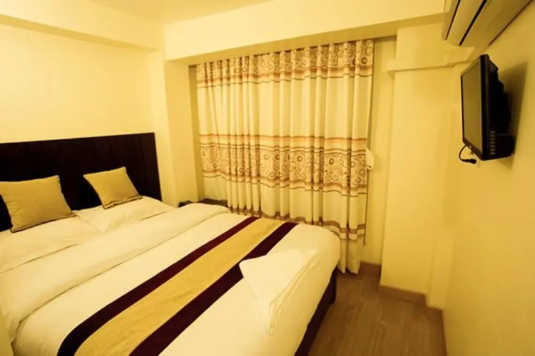 Standard Double room with view