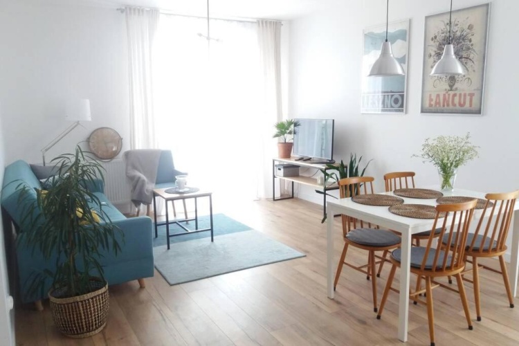 2 Bedrooms Apartment