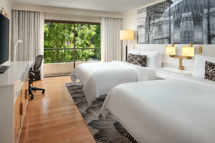 Standard Quadruple room with balcony