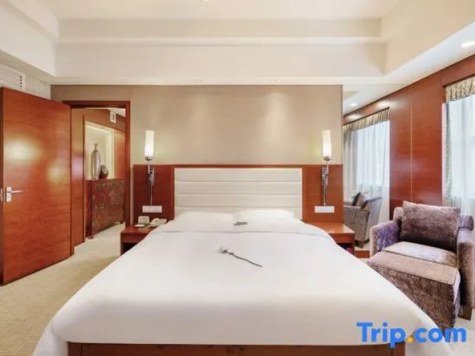 1 Bedroom Suite