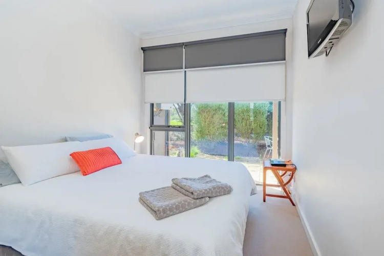 3 Bedroom Townhouse - Pool Access