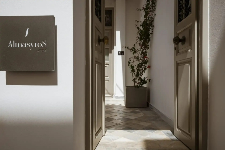 Alma Syros Suites