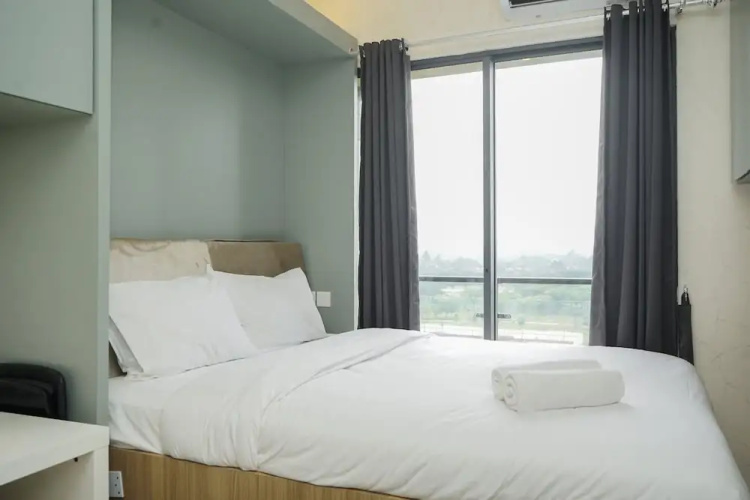 Stunning Studio Apartment at Sky House BSD