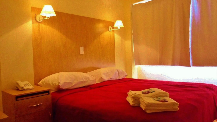 Juramento de Lealtad Townhouse Hotel