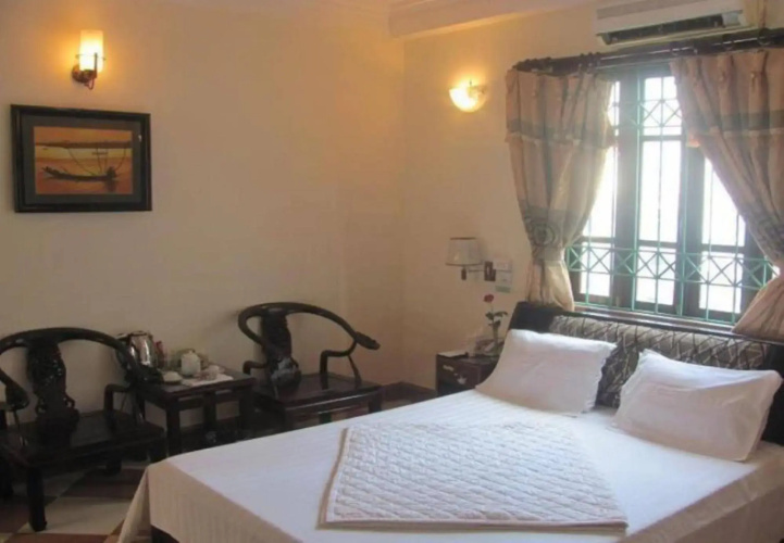 A25 Hotel - Doi Can 1