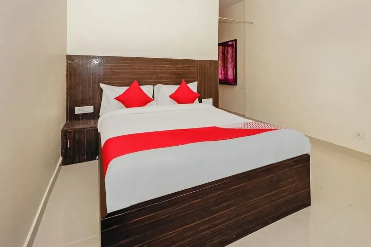 Hotel Summer Hill by OYO Rooms