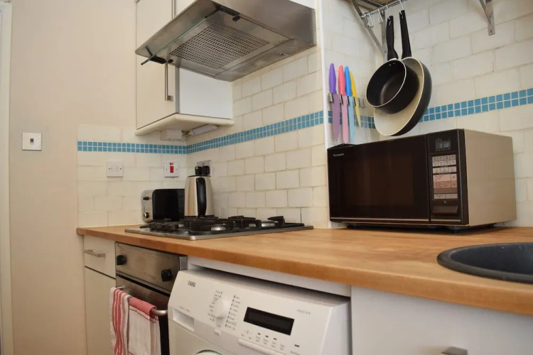 1 Bedroom River Side Flat