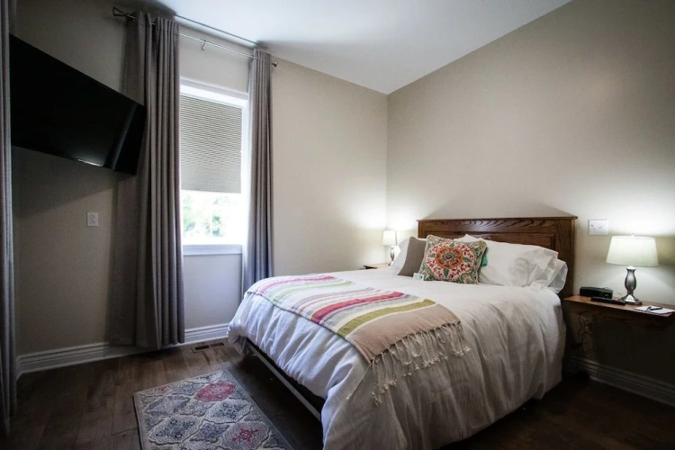 1 Bedroom Basement Apartment
