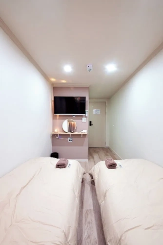 Economy Twin room