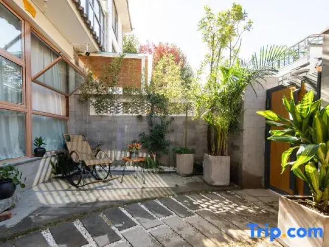 Huaqi Country House