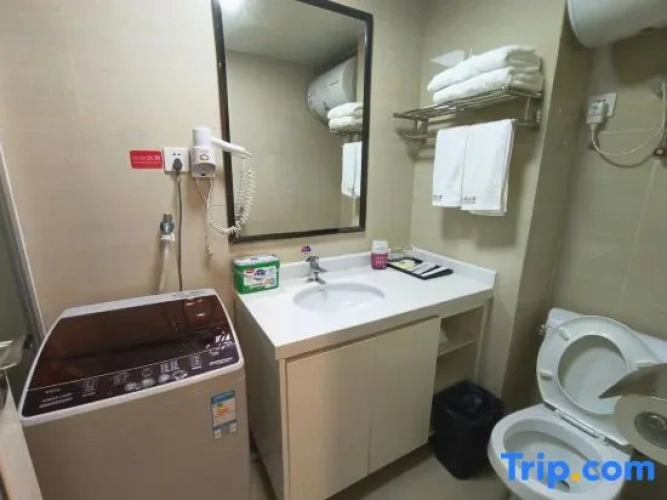 Felix Apartment Hotel (Huaqiang Plaza, Foshan)