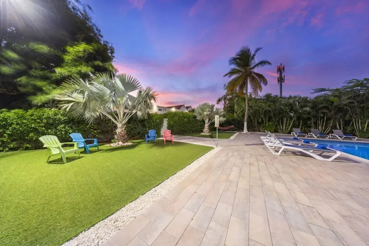 Turibana Plaza Suite 4 w Balcony