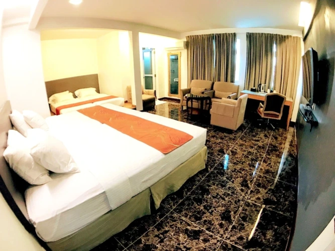 Deluxe Quadruple room