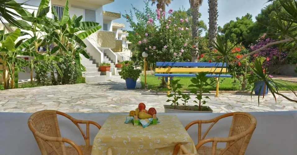 Family Studio with balcony and with garden view