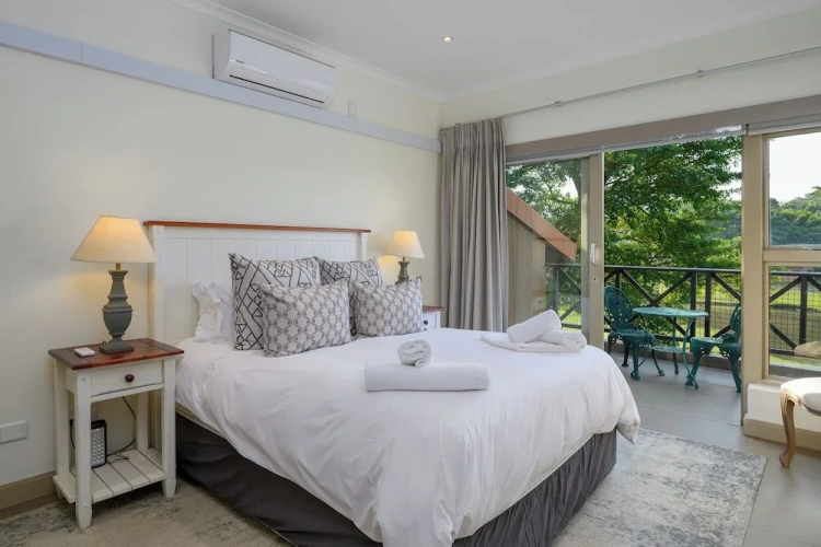 4 Bedrooms Deluxe Villa