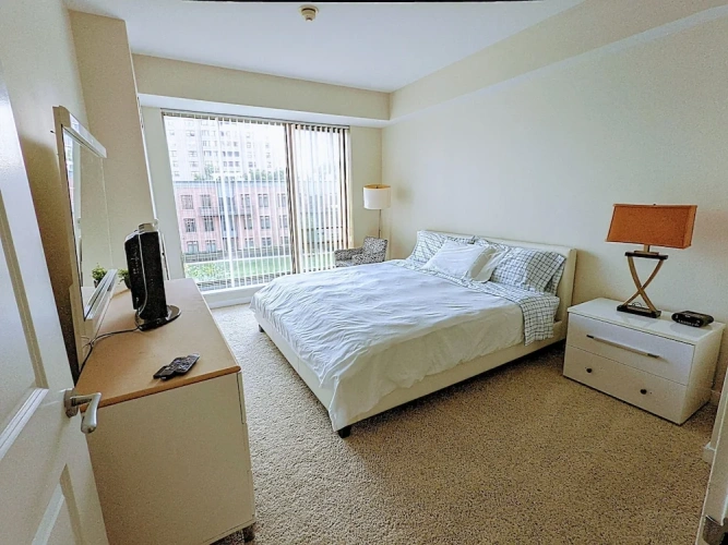 2 Bedrooms Apartment