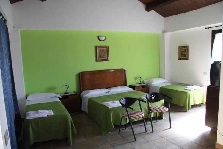 Standard Quadruple room