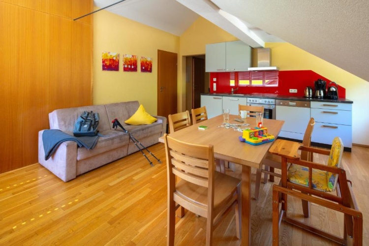 2 Bedrooms Apartment