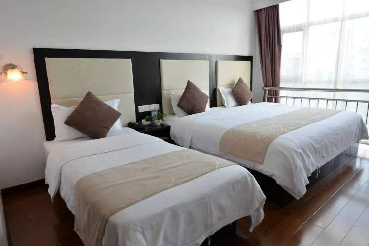 Shanghai Joyful Star Hotel