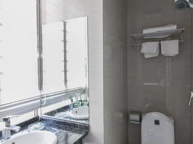 Yiyi Hotel