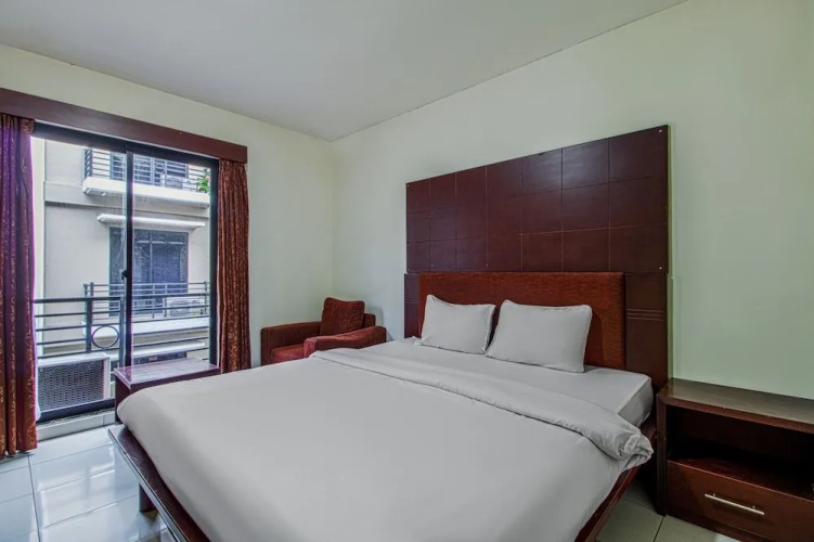 Plaza 68 Residence