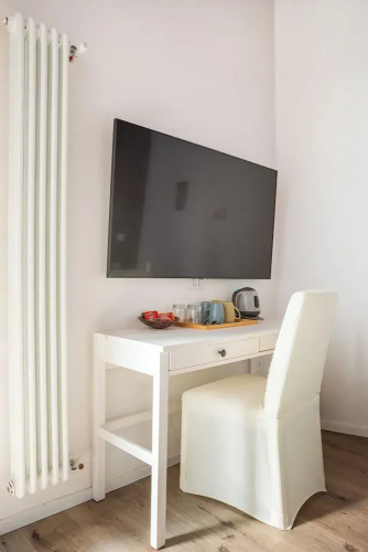 Bari LandLord 8