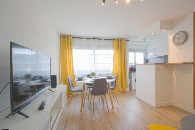1 Bedroom Apartment