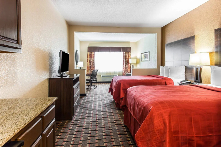 Quality Suites Hickory South