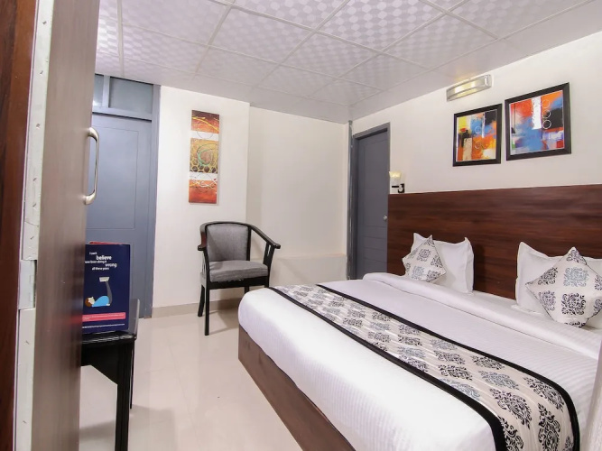 OYO 12339 Serenity Stay 2