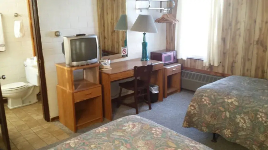 Cool City Motel