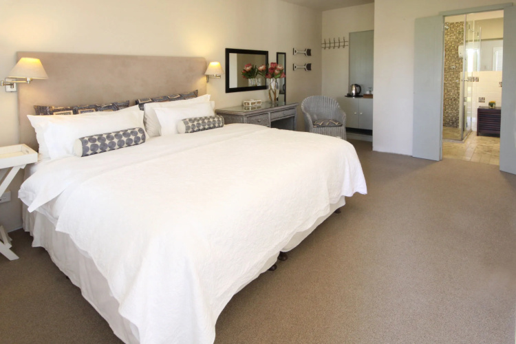 Hermanus Lodge on the Green