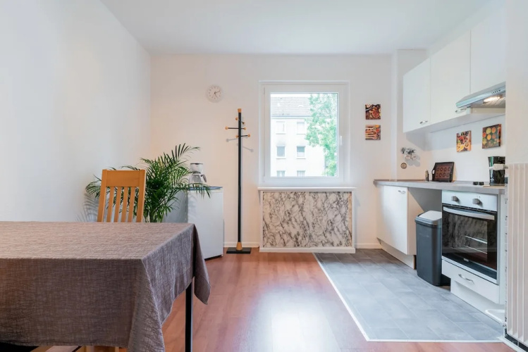 Private Apartment Strousbergstraße