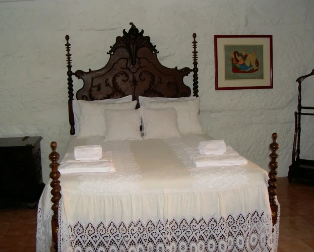 4 Bedrooms Cottage